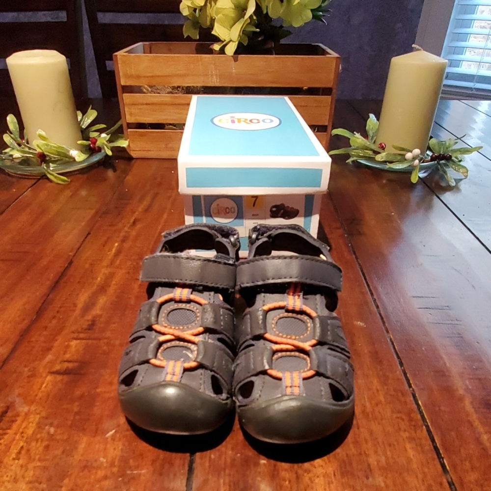Boy sandals